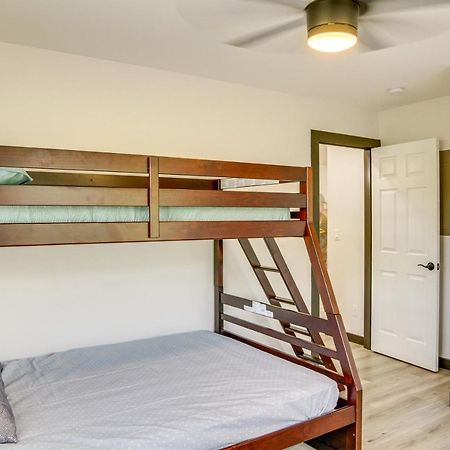 Keaau Getaway With Patio, 3 Mi To Shipman Beach! Εξωτερικό φωτογραφία